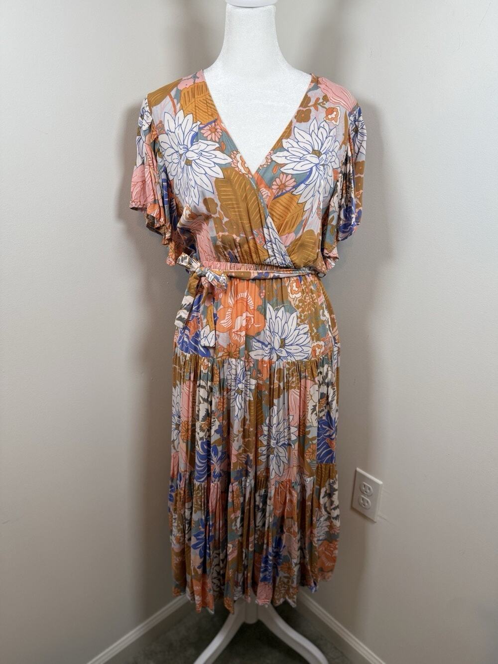 Petal and Pup Women's Floral V Neck Midi Dress Boho Cottagecore Size Medium